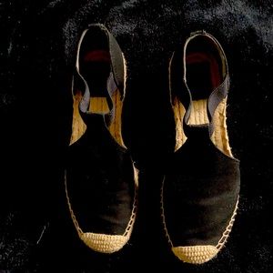 Authentic Tory Burch shoe